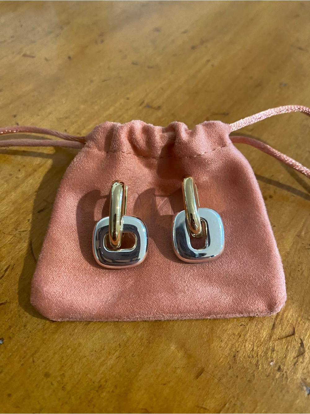 Mejuri Stevie Hoops with Two Hoop Links - Picture 2 of 6
